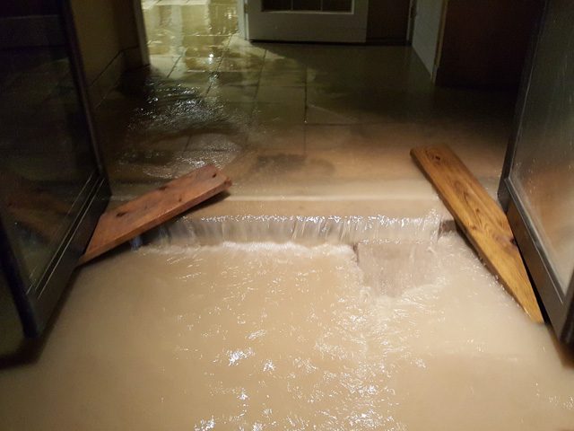 flooded-plaza